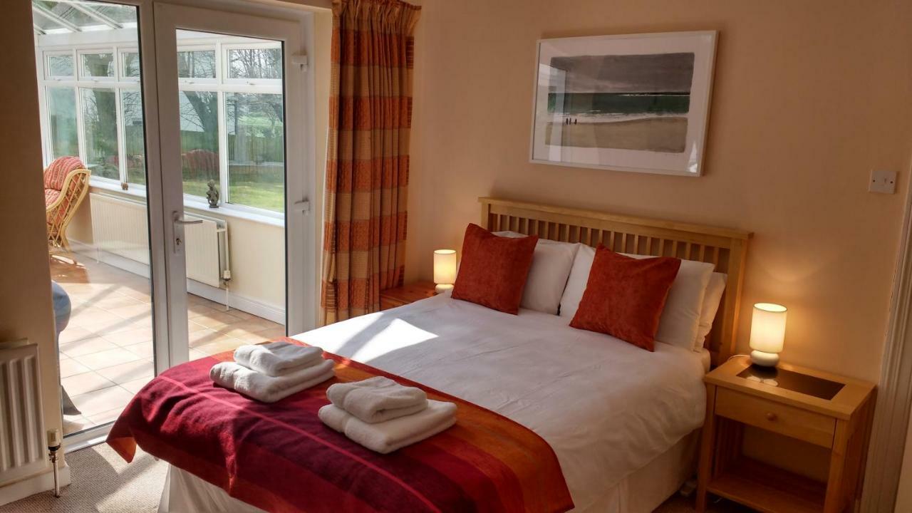Rush View Bed & Breakfast พอร์ตรัช ภายนอก รูปภาพ